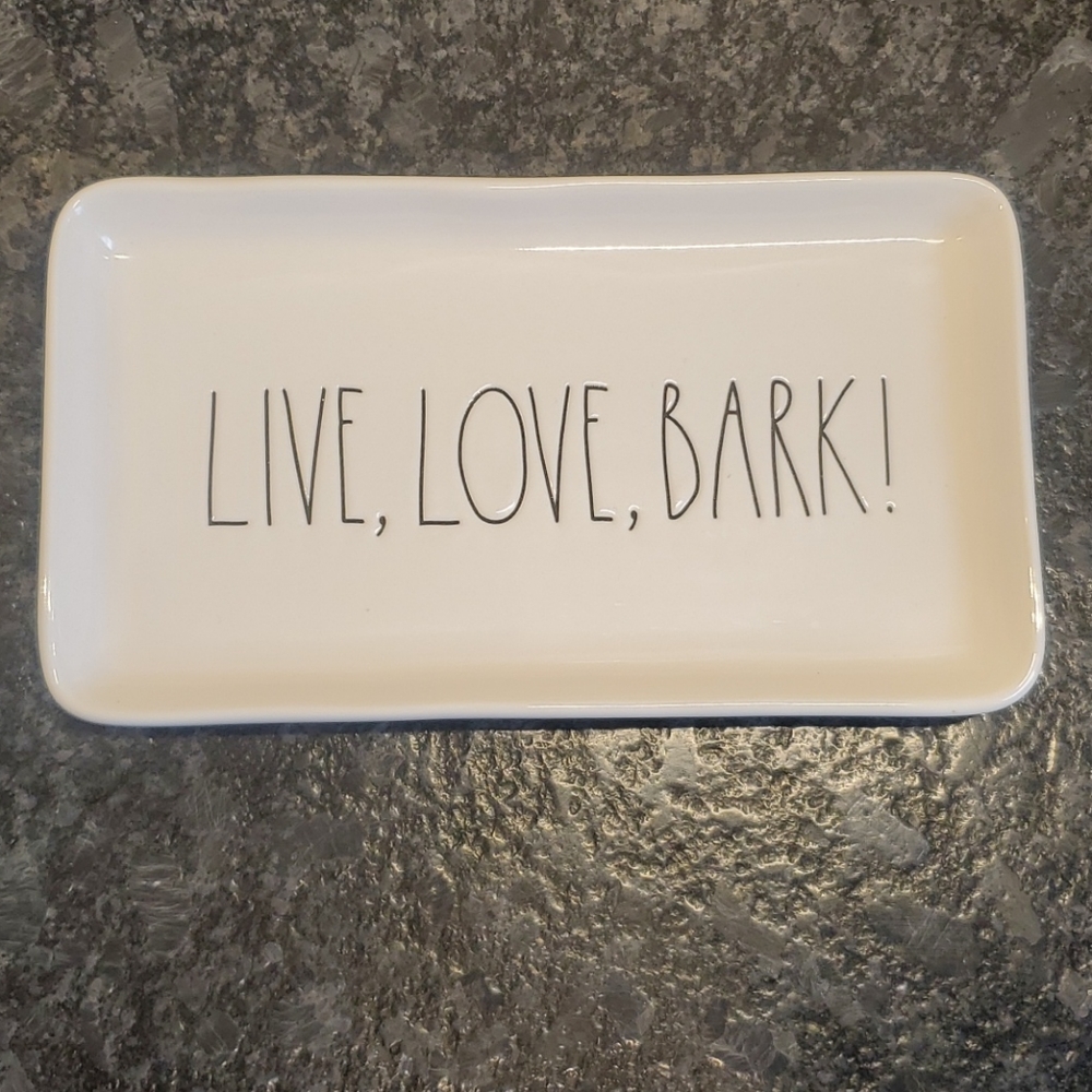 Rae Dunn tray